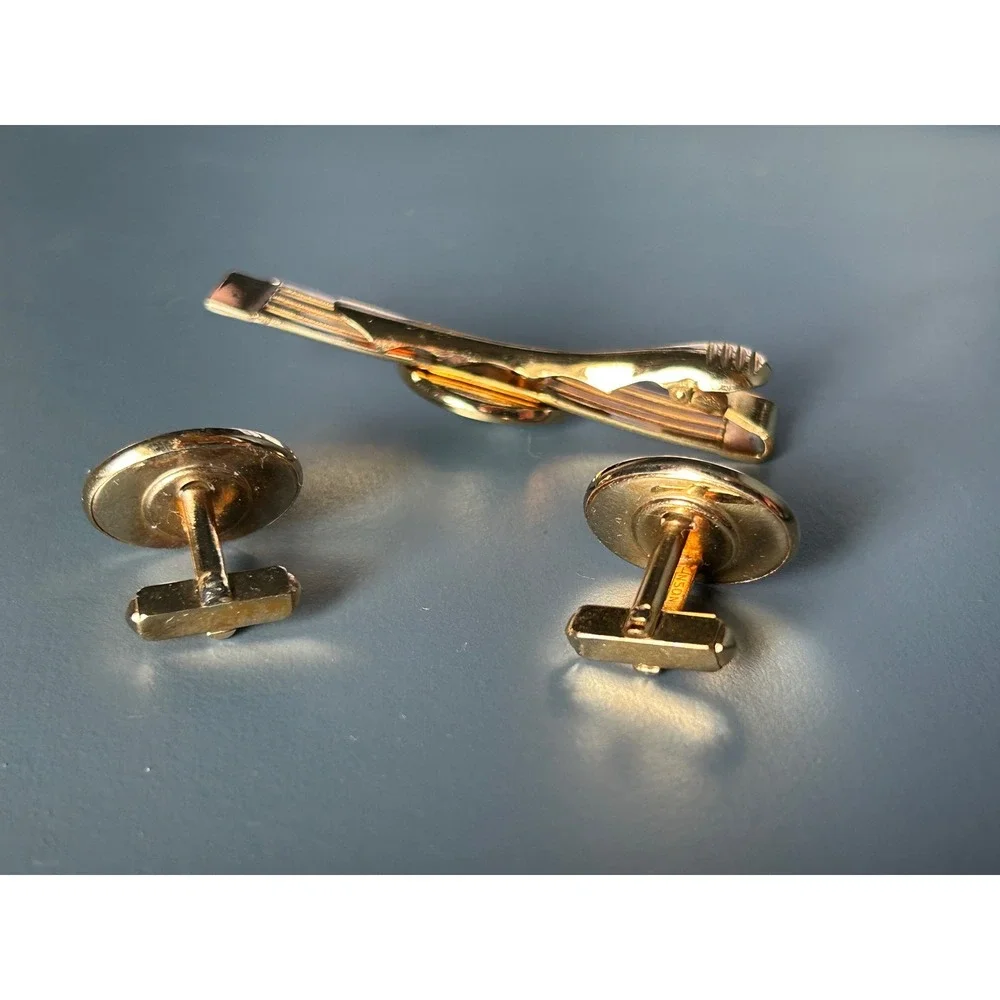 Anson Vintage Mens Gold Tone Marlin Sailfish Tie Bar and‎ Cufflinks Set with Box